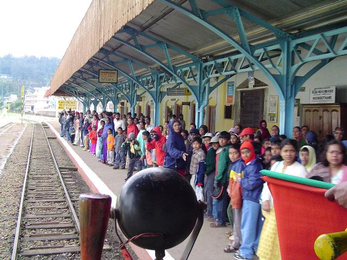 Ukuwela railway station